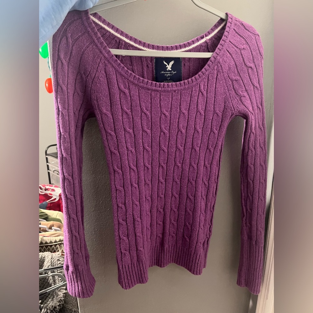American eagle sweater!